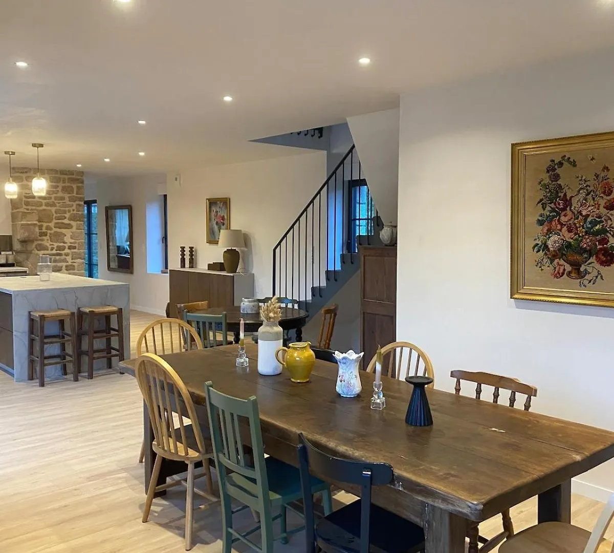 Holiday home Gite 14 Couchages Malguenac